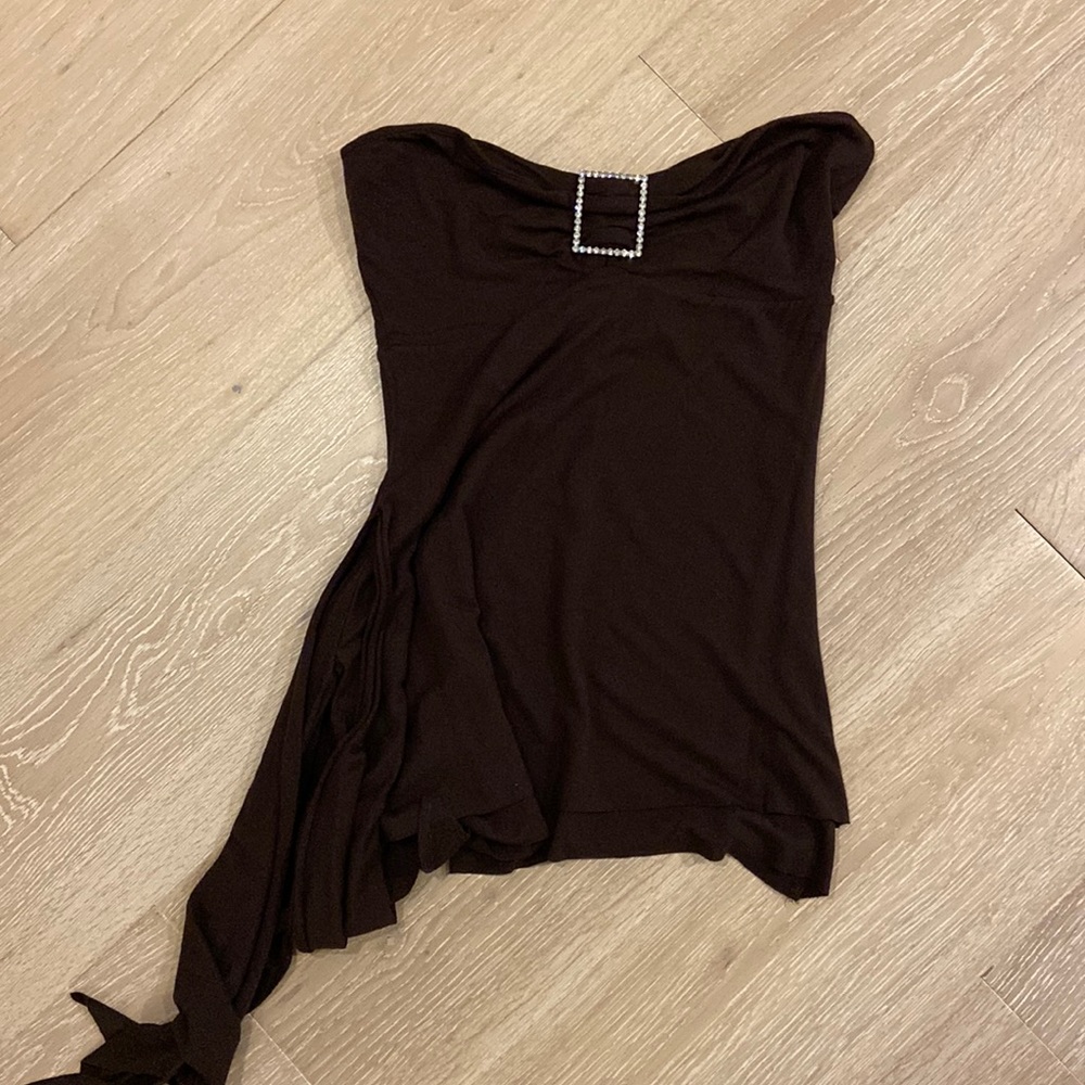 Asymmetrical tube top